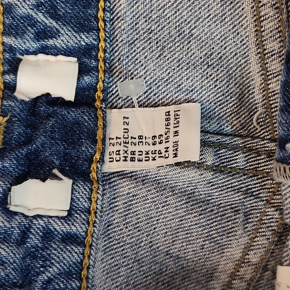 Forever 21 Distressed Cut-off Shorts - Picture 4 of 9